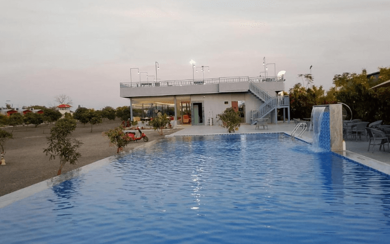 Infinity Swimming Pool